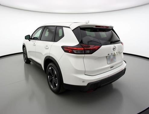 Everest White Pearl Tricoat 2025 Nissan Rogue SV