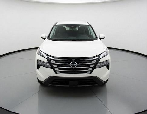 Everest White Pearl Tricoat 2025 Nissan Rogue SV