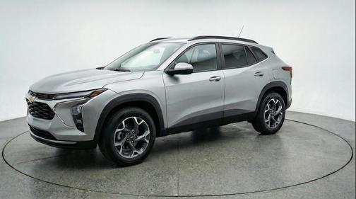 Sterling Gray Metallic 2025 Chevrolet Trax LT