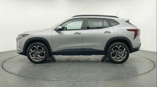 Sterling Gray Metallic 2025 Chevrolet Trax LT