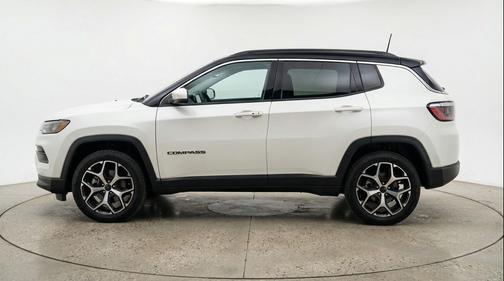 Bright White Clearcoat 2025 Jeep Compass Limited