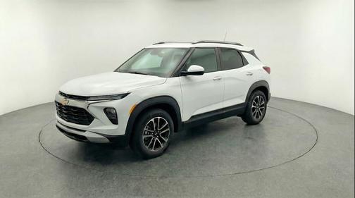 Summit White 2025 Chevrolet Trailblazer LT