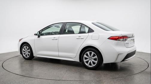 Ice Cap 2025 Toyota Corolla LE