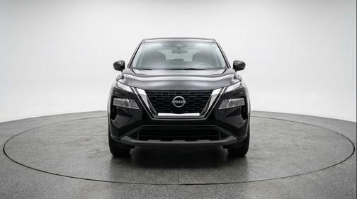 Super Black 2025 Nissan Rogue SV