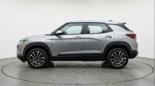 Sterling Gray Metallic 2025 Chevrolet Trailblazer LT
