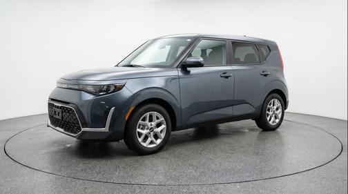Gravity Gray 2025 Kia Soul LX