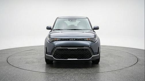 Gravity Gray 2025 Kia Soul LX