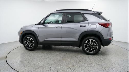 Sterling Gray Metallic 2025 Chevrolet Trailblazer LT