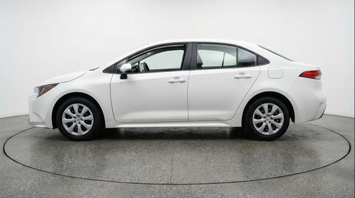 Ice Cap 2025 Toyota Corolla LE
