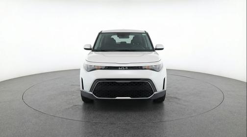 Snow White Pearl 2025 Kia Soul LX