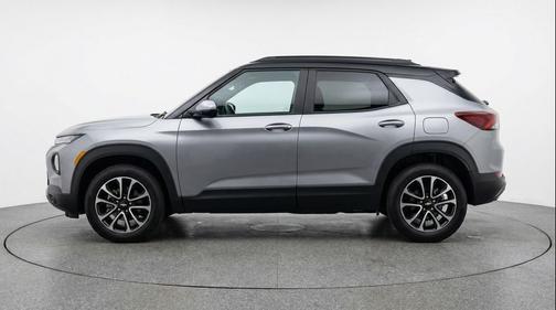 Sterling Gray Metallic 2025 Chevrolet Trailblazer LT