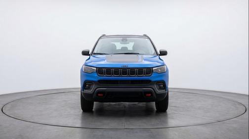 Hydro Blue Pearlcoat 2025 Jeep Compass Trailhawk