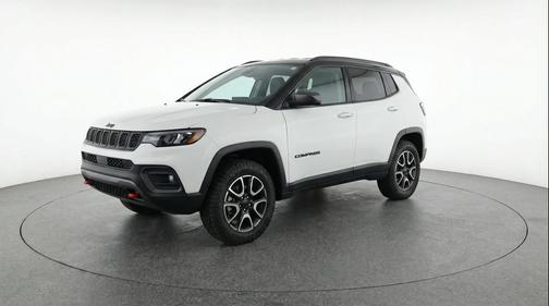 Bright White Clearcoat 2025 Jeep Compass Trailhawk
