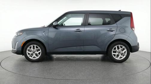 Gravity Gray 2025 Kia Soul LX
