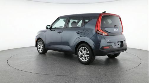 Gravity Gray 2025 Kia Soul LX