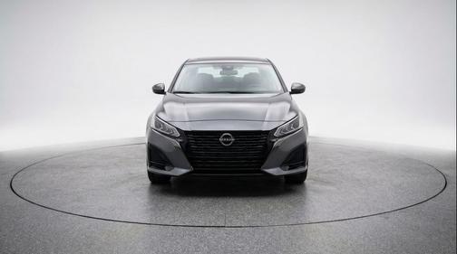 Gun Metallic 2025 Nissan Altima SV FWD