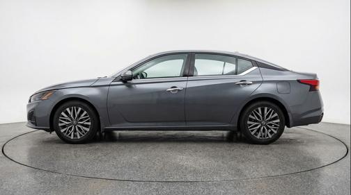 Gun Metallic 2025 Nissan Altima SV FWD