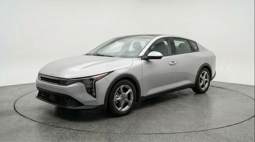 Morning Haze 2025 Kia K4 LXS