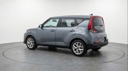 Gravity Gray 2025 Kia Soul LX