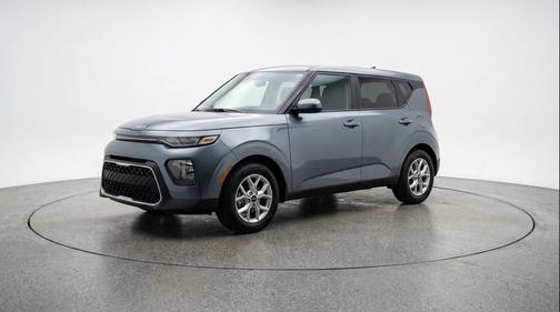 Gravity Gray 2025 Kia Soul LX