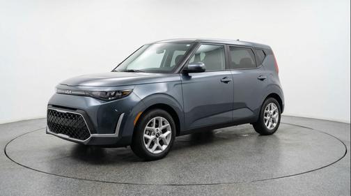 Gravity Gray 2025 Kia Soul LX
