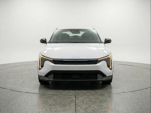 Snow White Pearl 2025 Kia K4 LXS