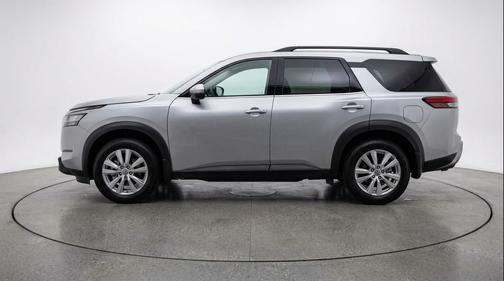 Brilliant Silver Metallic 2025 Nissan Pathfinder SV FWD