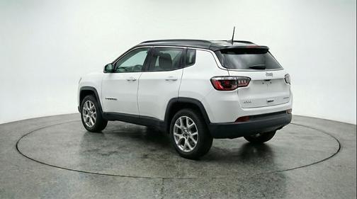 White 2025 Jeep Compass Limited