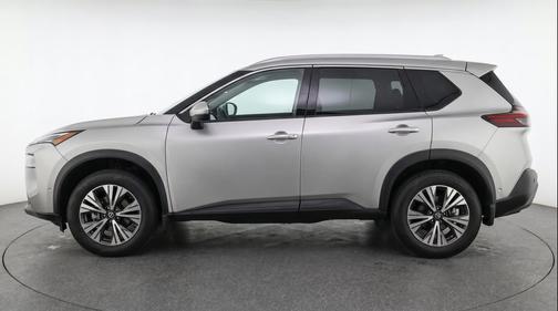 Brilliant Silver Metallic 2023 Nissan Rogue SV