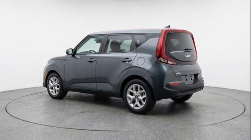 Gravity Gray 2025 Kia Soul LX