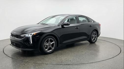 Aurora Black Pearl 2025 Kia K4 LXS