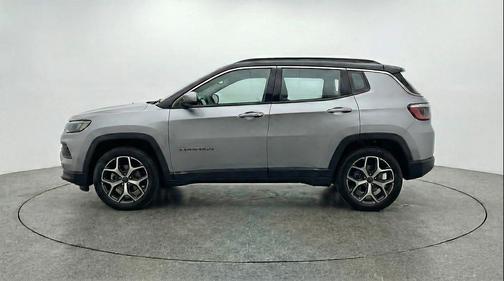 Silver Zynith Metallic Clearcoat 2025 Jeep Compass Limited