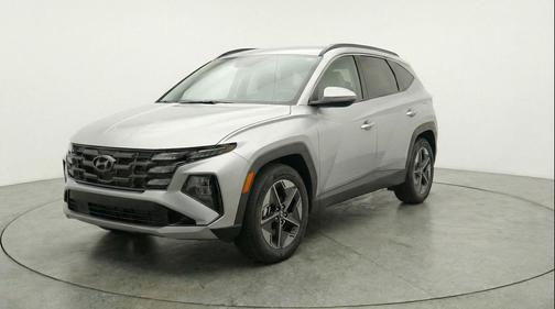 Shimmering Silver 2025 Hyundai TUCSON SEL
