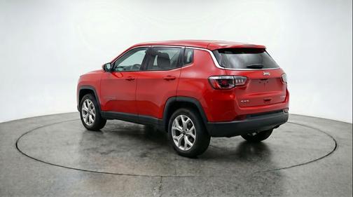 Red Hot Pearlcoat 2025 Jeep Compass Latitude