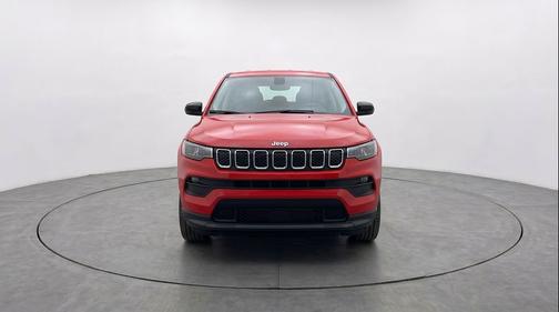 Red Hot Pearlcoat 2025 Jeep Compass Latitude