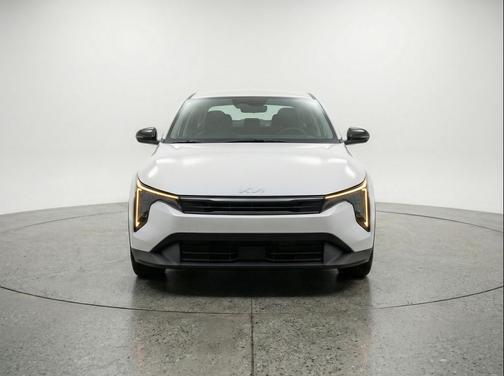 Snow White Pearl 2025 Kia K4 LXS