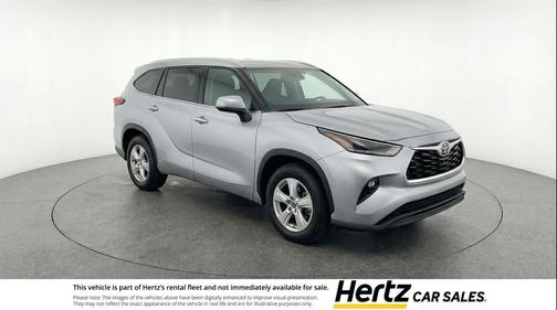 Celestial Silver Metallic 2025 Toyota Highlander LE