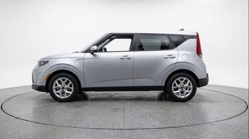 Steel Gray 2025 Kia Soul LX