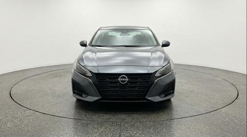 Gun Metallic 2025 Nissan Altima SV FWD