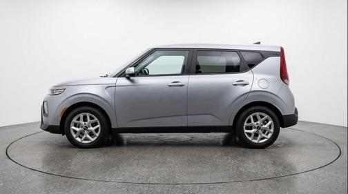 Steel Gray 2025 Kia Soul LX