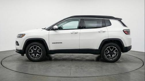 Bright White Clearcoat 2025 Jeep Compass Trailhawk