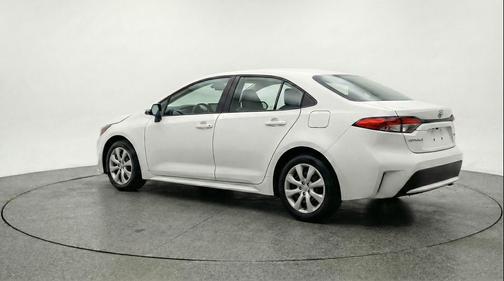Ice Cap 2025 Toyota Corolla LE
