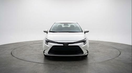 Ice Cap 2025 Toyota Corolla LE