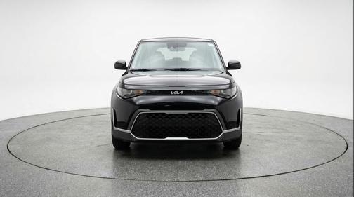 Fusion Black 2025 Kia Soul LX