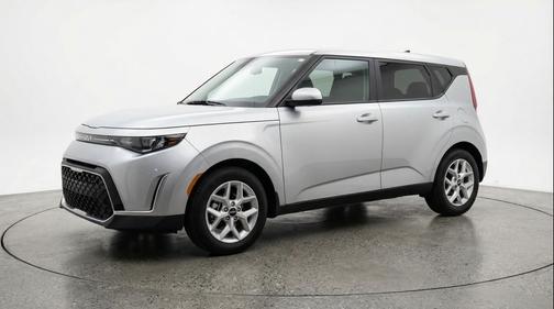 Gravity Gray 2025 Kia Soul LX