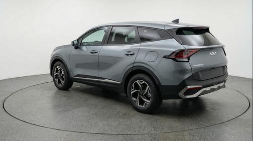 Everlasting Silver 2025 Kia Sportage LX