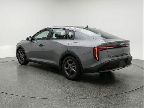 Interstellar Gray 2025 Kia K4 LXS