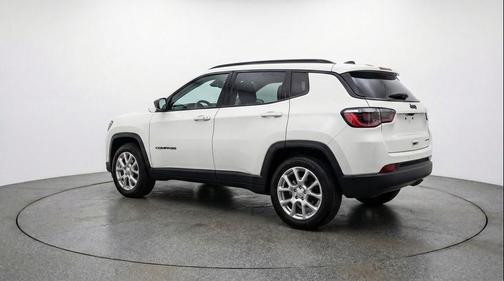 Bright White Clearcoat 2025 Jeep Compass Limited