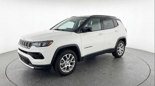 Bright White Clearcoat 2025 Jeep Compass Limited