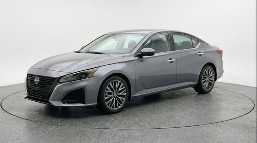 Gun Metallic 2025 Nissan Altima SV FWD
